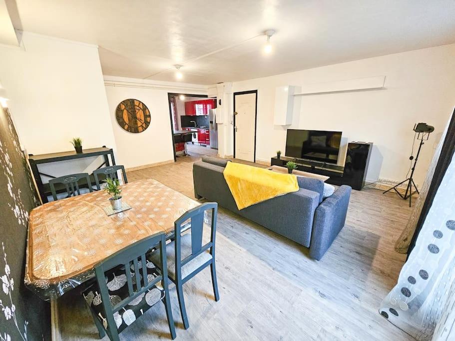 Le Bergson 3 Chambres Stationnement Gratuit Saint-Etienne  Zewnętrze zdjęcie