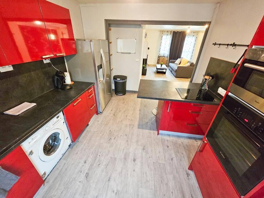 Le Bergson 3 Chambres Stationnement Gratuit Saint-Etienne  Zewnętrze zdjęcie